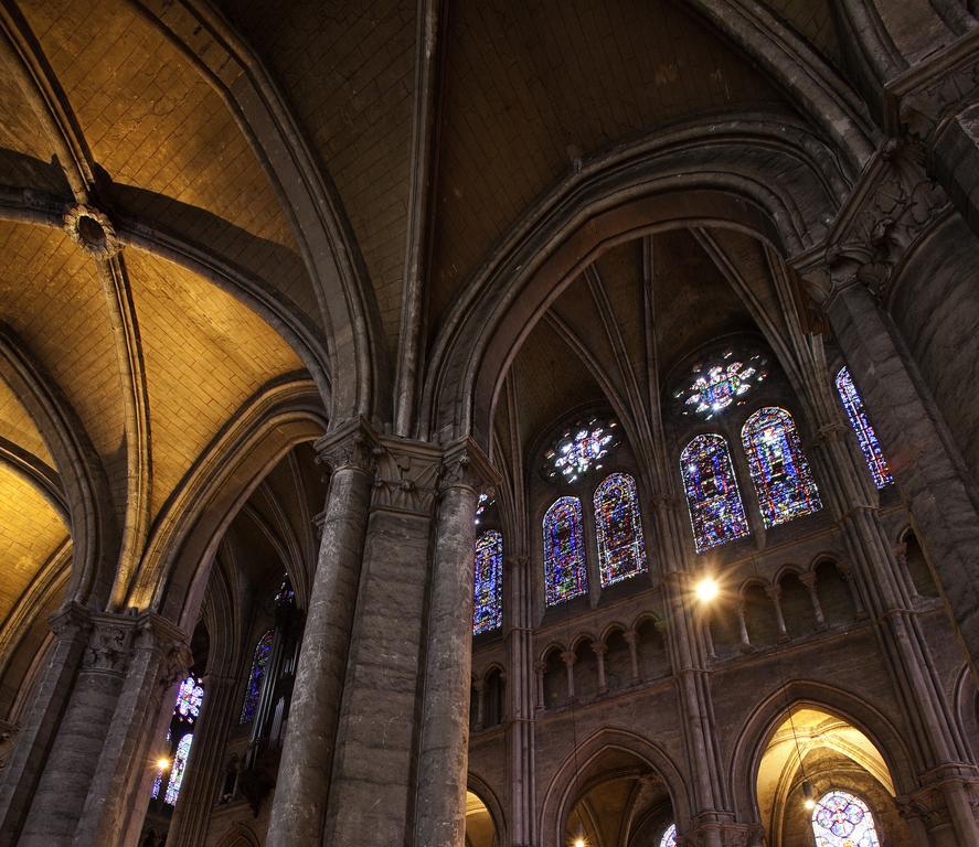 Mercure Chartres Cathedrale Exterior foto
